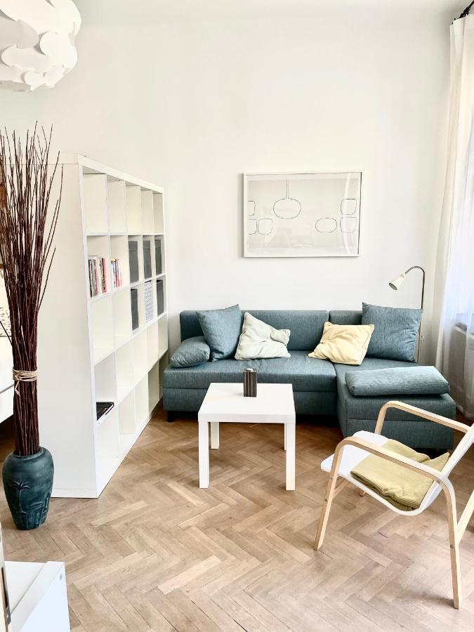 Kredytowa Home Varşovia Exterior foto