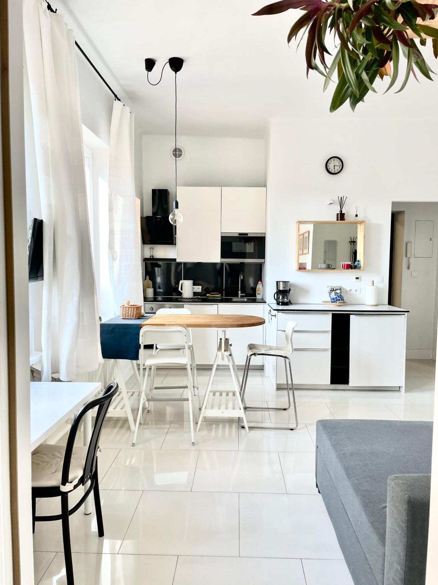 Kredytowa Home Varşovia Exterior foto